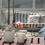 Houseloft Metropolis Grand Veranda